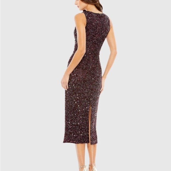 Mac Duggal 5526 NWOT SLEEVELESS SEQUINED MIDI SHEATH DRESS - Picture 2 of 6